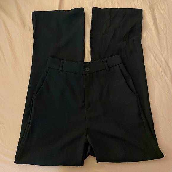 Black dress pants, size small - Picture 2 of 5
